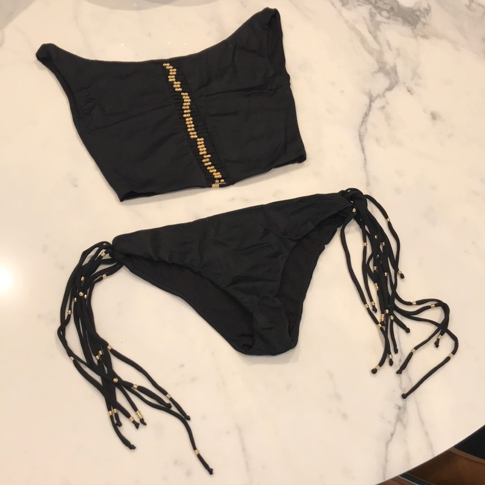 Brand new stunning swimsuit 🖤